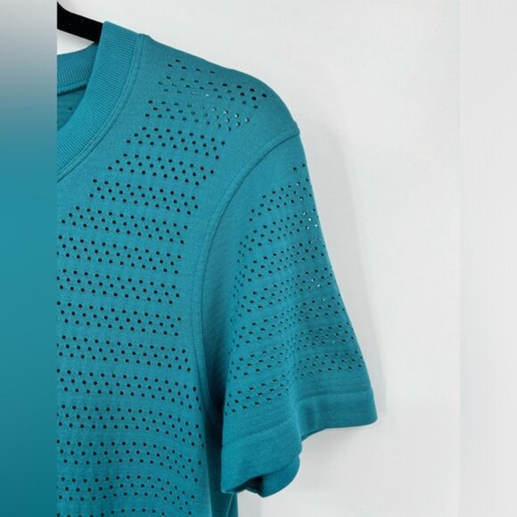 Lululemon Breeze By Short Sleeve Squad T-Shirt Perforated Ice Cave Aqua Blue 6 - Picture 10 of 16